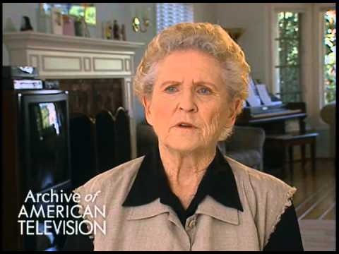 Ann B. Davis on "Alice" on "The Brady Bunch" - TelevisionAcademy.com/Interviews