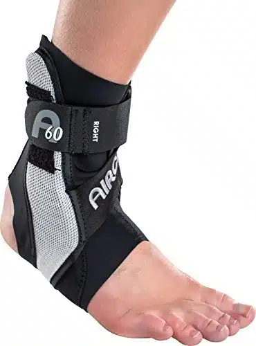 Aircast AAnkle Support Brace, Right Foot, Black, Medium (Shoe Size Men's  Women's )